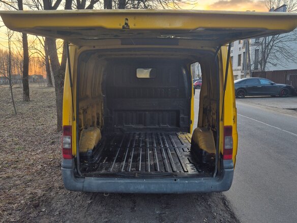 2008 Ford Transit, жёлтый, 550000 рублей - вид 5