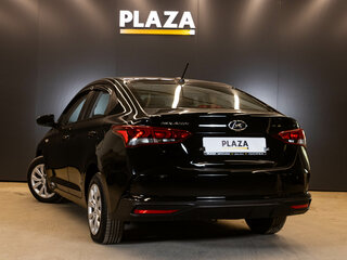 2021 Hyundai Solaris II Рестайлинг, чёрный, 1180000 рублей, вид 4