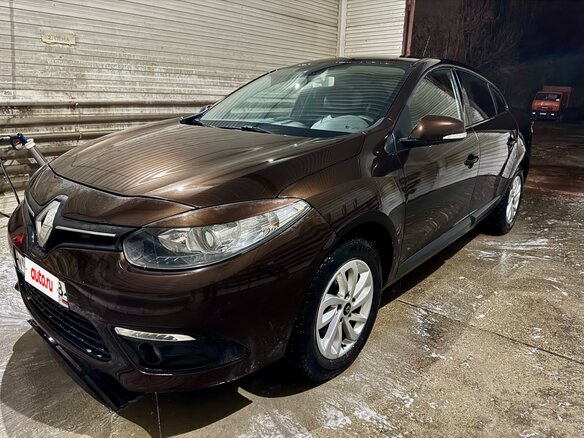 2016 Renault Fluence I Рестайлинг, коричневый, 1000000 рублей - вид 2
