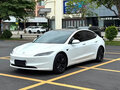 2026 Tesla Model 3 Long Range RWD I Рестайлинг, белый - вид 1