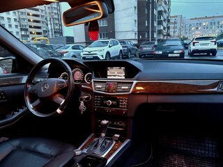 2010 Mercedes-Benz E-Класс 200 5G-Tronic IV (W212, S212, C207), чёрный, 1100000 рублей, вид 5