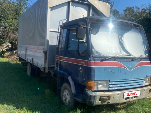 1987 Fuso (Mitsubishi) Fighter, синий, 900000 рублей - вид 1