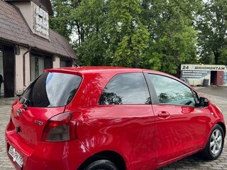 2008 Toyota Yaris Multimode II, красный, 500000 рублей, вид 3