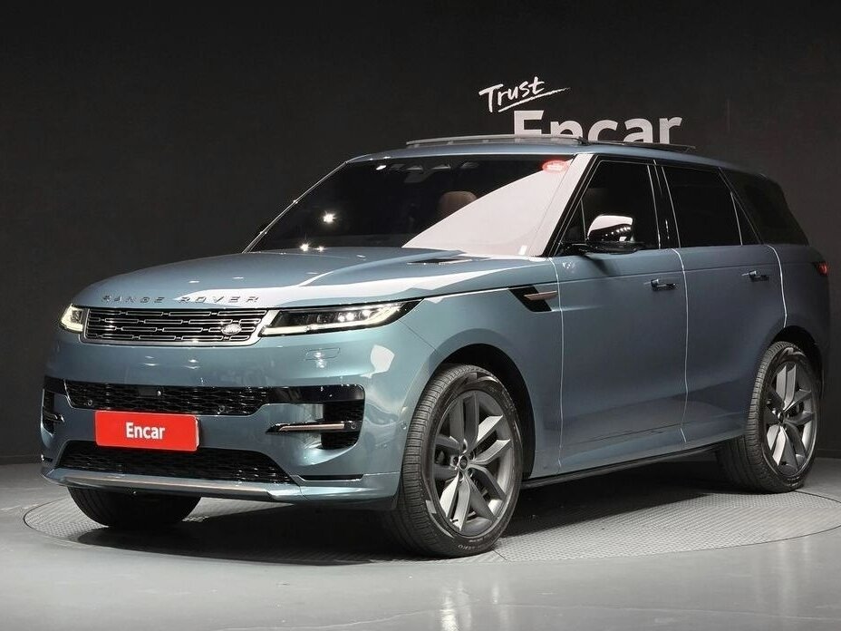 Открыть фотографии: Land Rover Range Rover Sport III