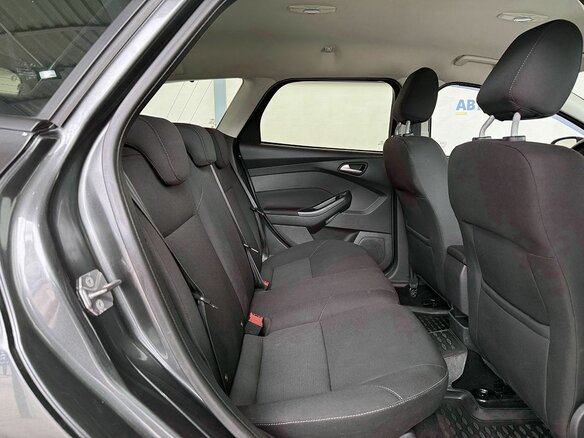 2017 Ford Focus III Рестайлинг, серый, 1099000 рублей - вид 13