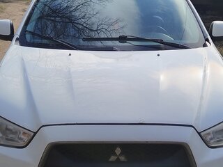 2011 Mitsubishi ASX I, белый, 950000 рублей, вид 2