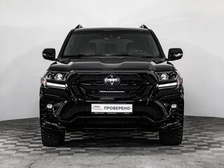 2017 Toyota Land Cruiser 200 Series Рестайлинг 2, чёрный, 5930100 рублей, вид 3