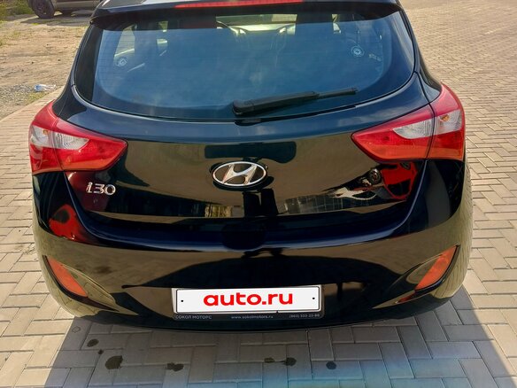 2012 Hyundai i30 II, чёрный, 850000 рублей - вид 2