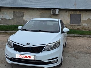 2017 Kia Rio III Рестайлинг, белый, 640000 рублей, вид 2