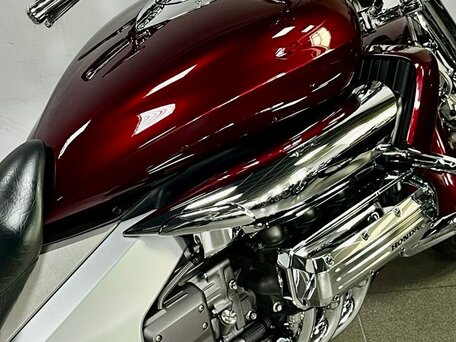 2004 Honda Valkyrie 1800, пурпурный, 2300000 рублей, вид 1
