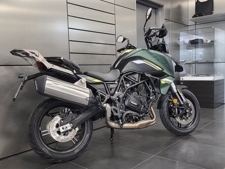 2026 Benelli TRK 702, зелёный, 644200 рублей, вид 3