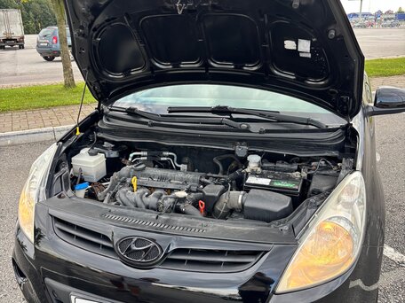 2010 Hyundai i20 I, чёрный, 520000 рублей, вид 3