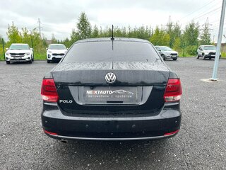 2017 Volkswagen Polo V Рестайлинг, чёрный, 1019900 рублей, вид 4