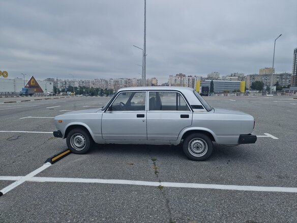 2010 Lada (ВАЗ) 2107, серый, 212000 рублей - вид 4