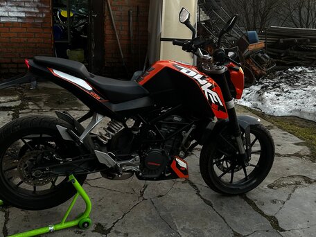 2014 KTM 125 Duke, оранжевый, 235000 рублей, вид 5