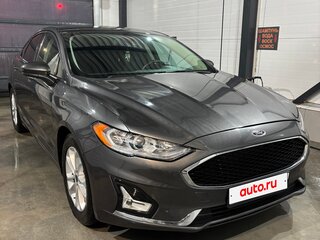 2020 Ford Fusion (North America) II Рестайлинг, серый, 1820000 рублей, вид 2