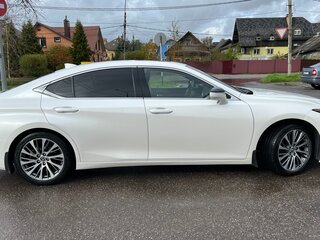 2020 Lexus ES 250 VII, белый, 5000000 рублей, вид 2