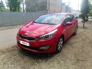 2014 Kia Ceed II, красный, 950000 рублей, вид 1