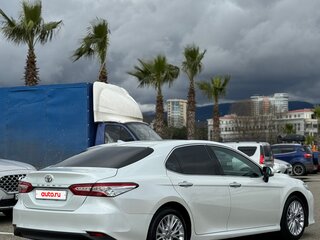 2020 Toyota Camry VIII (XV70), белый, 3000000 рублей, вид 4