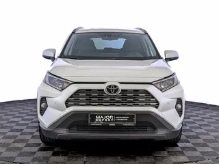 2021 Toyota RAV4 V (XA50), белый, 2865000 рублей, вид 2