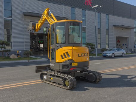 2026 LGCE ER636F, жёлтый, 4100000 рублей, вид 5