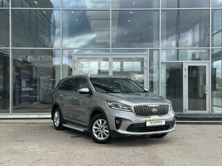 2019 Kia Sorento III Prime Рестайлинг, серый, 2300000 рублей, вид 1