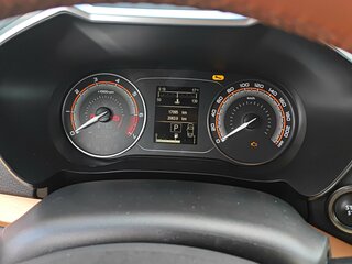 2026 Lada (ВАЗ) Vesta Cross I Рестайлинг (NG), серый, 1780000 рублей, вид 4