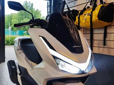 2026 Honda PCX 160, белый, 499900 рублей, вид 4