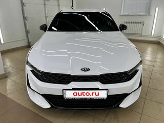2020 Kia K5 III, белый, 2477000 рублей, вид 2