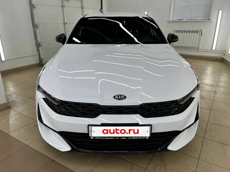 Kia K5 III
