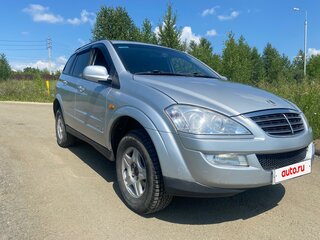 2008 SsangYong Kyron 5-speed I Рестайлинг, серебристый, 980000 рублей, вид 3