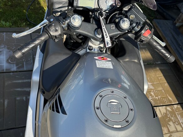 2002 Honda CBR 600F, серебристый, 450000 рублей - вид 5