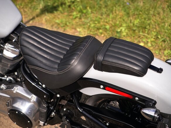 2025 Harley-Davidson Street Bob, серый, 1699000 рублей - вид 15