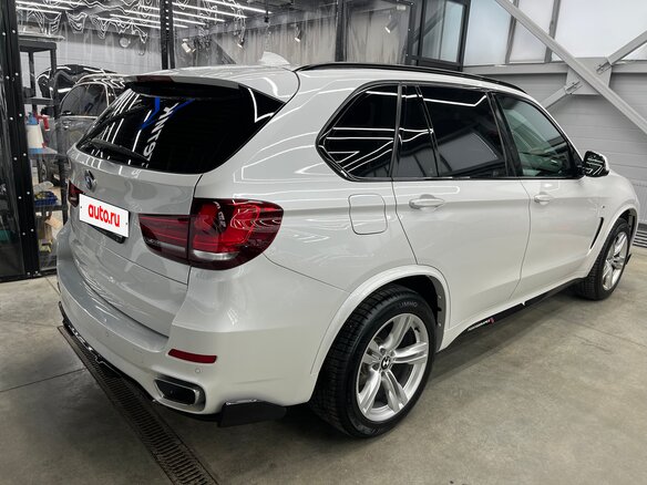 2018 BMW X5 30d III (F15), белый, 5000000 рублей - вид 9