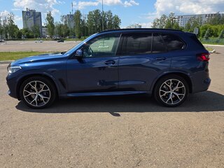 2020 BMW X5 30d IV (G05/G18), синий, 6100000 рублей, вид 4