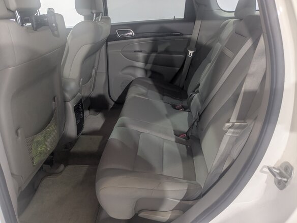 2010 Jeep Grand Cherokee IV (WK2), белый, 1520000 рублей - вид 17