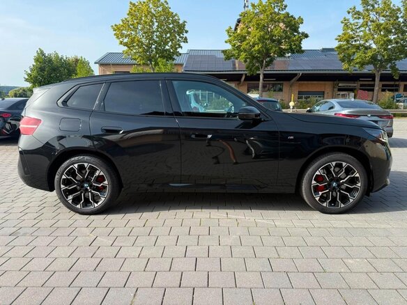 2026 BMW X3 40d xDrive IV (G45/G48), чёрный - вид 7