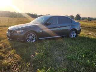 2011 BMW 3 серии 318i V (E90/E91/E92/E93) Рестайлинг, серый, 900000 рублей, вид 2