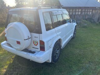 1997 Suzuki Escudo I, белый, 600000 рублей, вид 3
