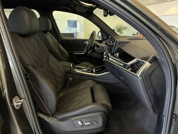 2025 BMW X5 30d IV (G05/G18) Рестайлинг, коричневый - вид 9