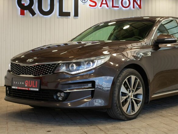 2017 Kia Optima IV, коричневый - вид 7