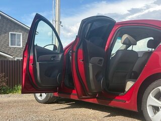 2010 Chevrolet Cruze I, красный, 680000 рублей, вид 4