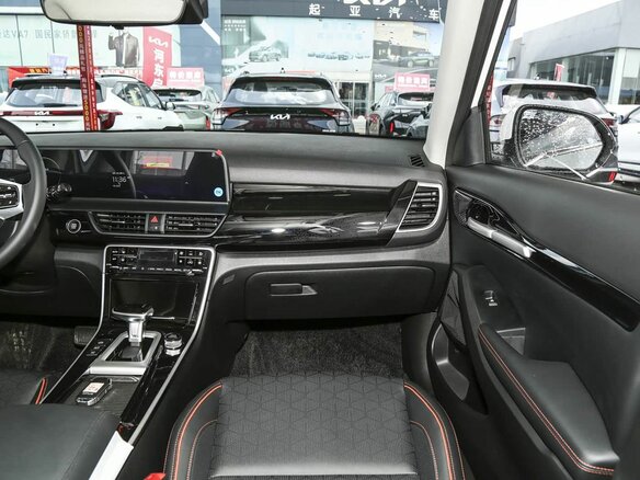 2026 Kia Seltos I Рестайлинг, белый, 2659900 рублей - вид 11