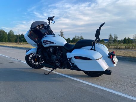 2020 Indian Challenger, белый, 1600000 рублей, вид 1