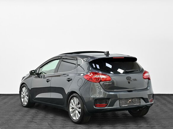 2017 Kia Ceed II Рестайлинг, серый, 1105000 рублей - вид 3