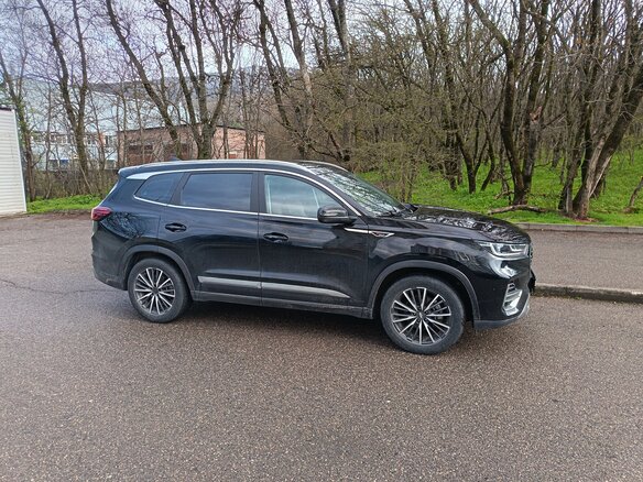 2022 Chery Tiggo 8 Pro I, чёрный, 1999998 рублей - вид 3