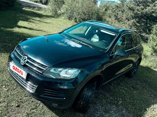 2013 Volkswagen Touareg II, чёрный, 2100000 рублей, вид 1