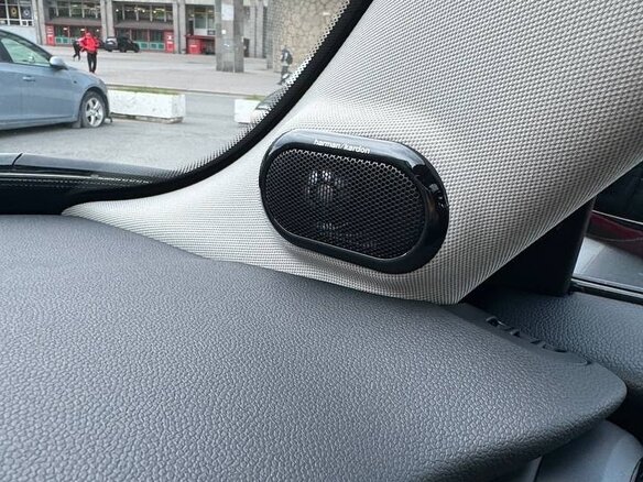 2023 Mini Hatch Cooper S III (F55/F56) Рестайлинг 2, красный, 3999999 рублей - вид 12