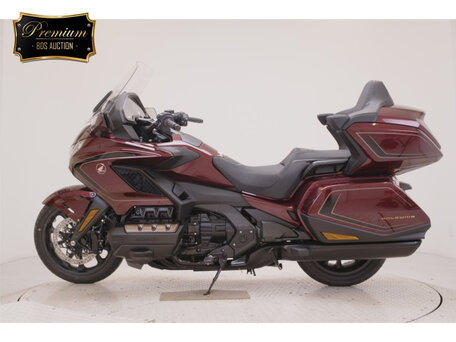 2026 Honda GL 1800 Gold Wing, пурпурный, 3300000 рублей, вид 2
