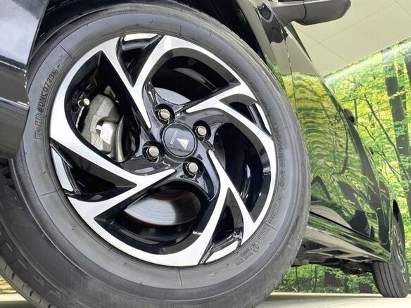 2023 Toyota Yaris IV, чёрный, 940300 рублей - вид 14